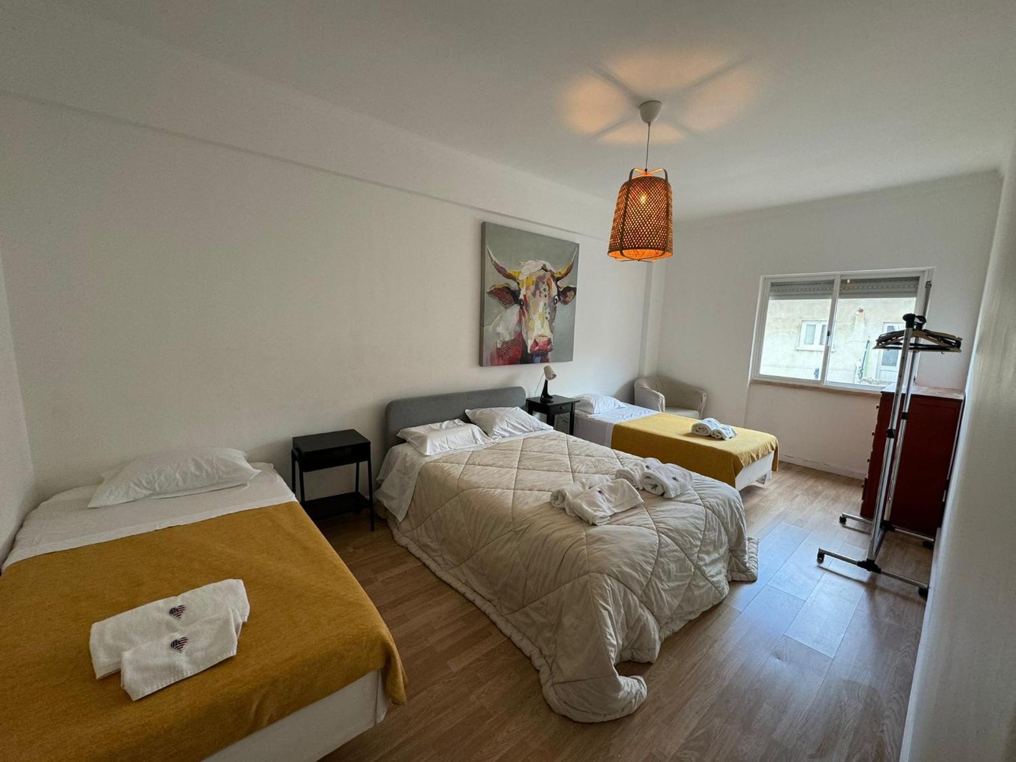 Almada Big Flat Next To Lisbon And Caparica Beach 外观 照片
