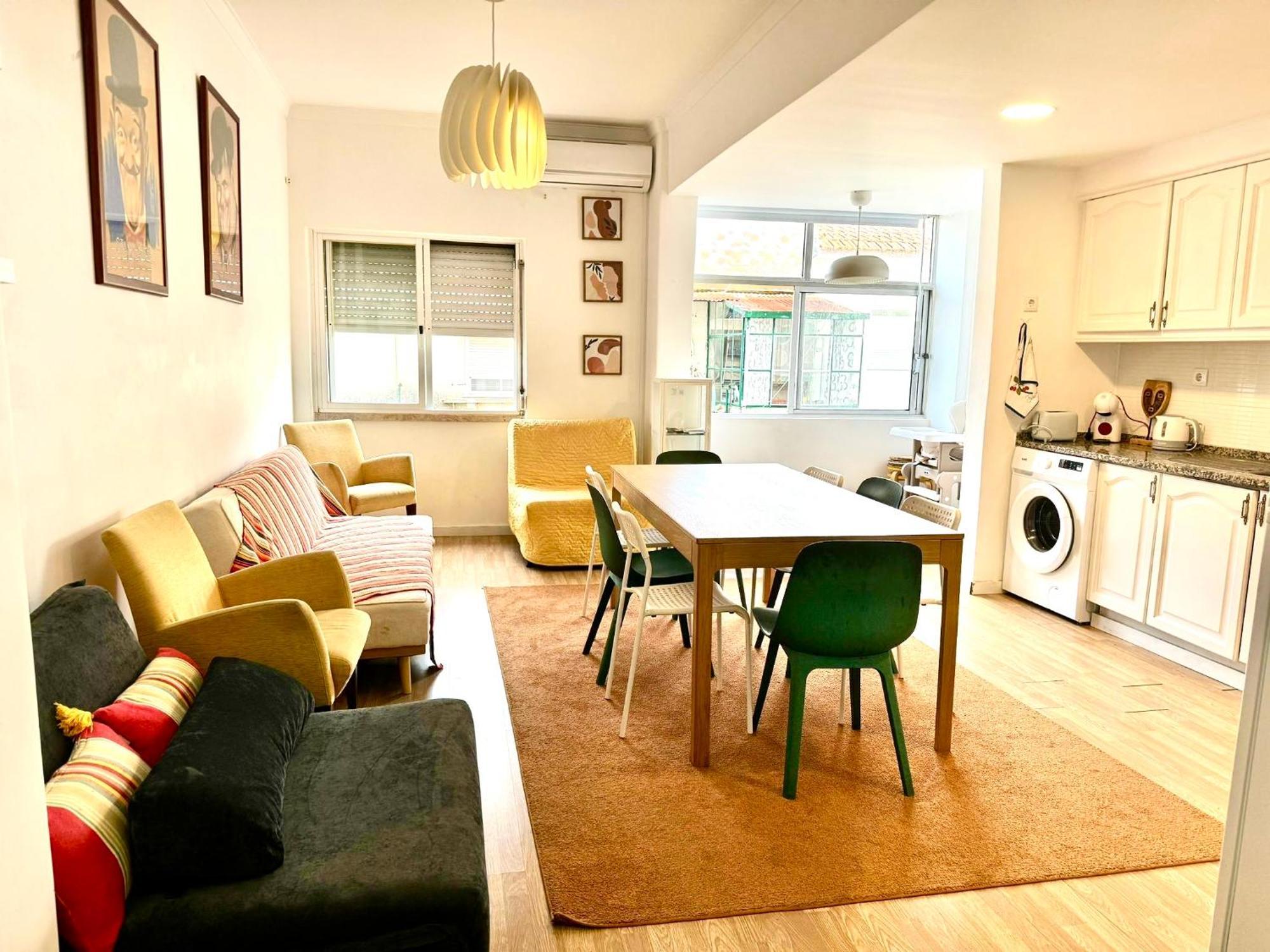 Almada Big Flat Next To Lisbon And Caparica Beach 外观 照片