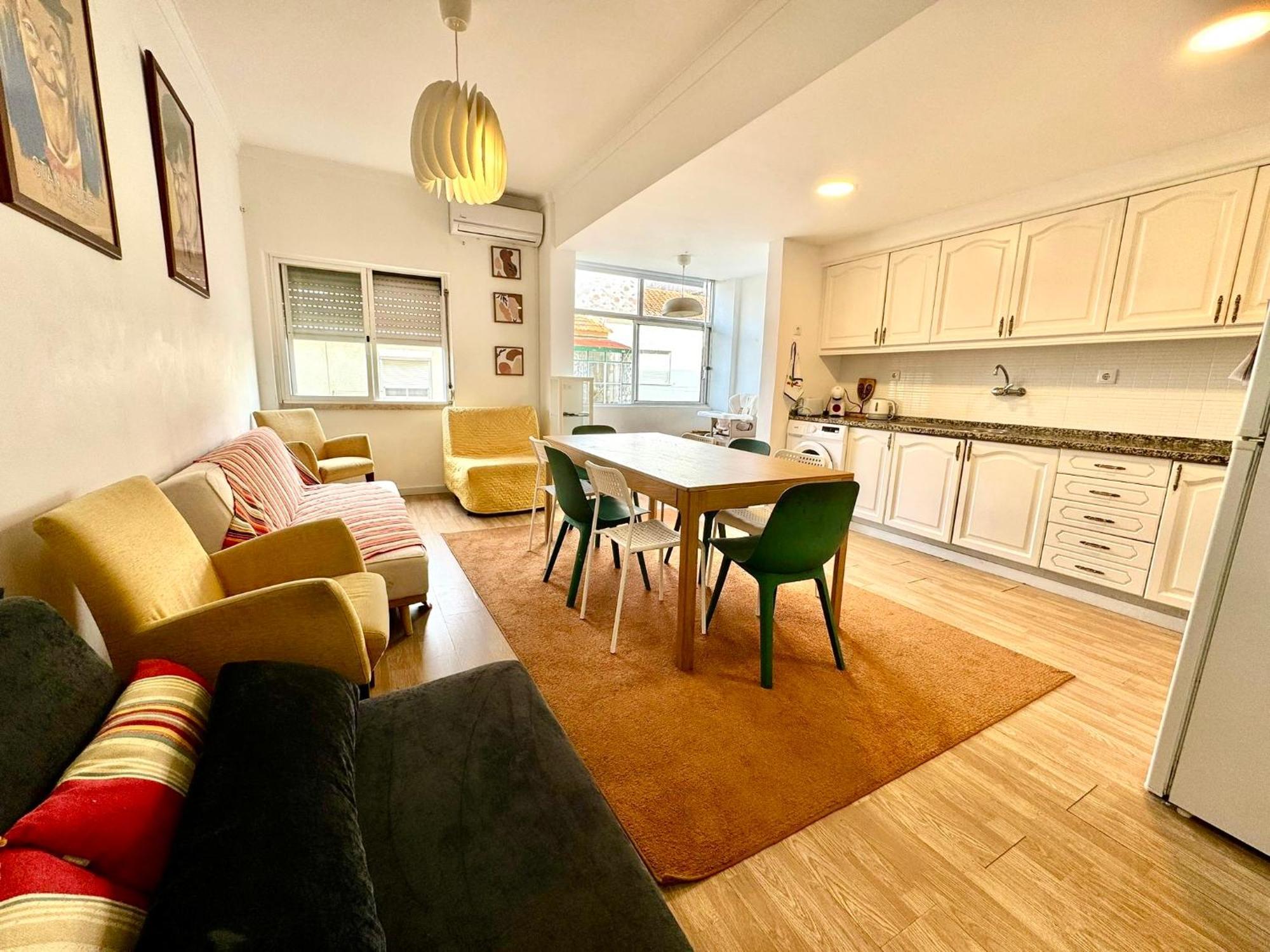 Almada Big Flat Next To Lisbon And Caparica Beach 外观 照片